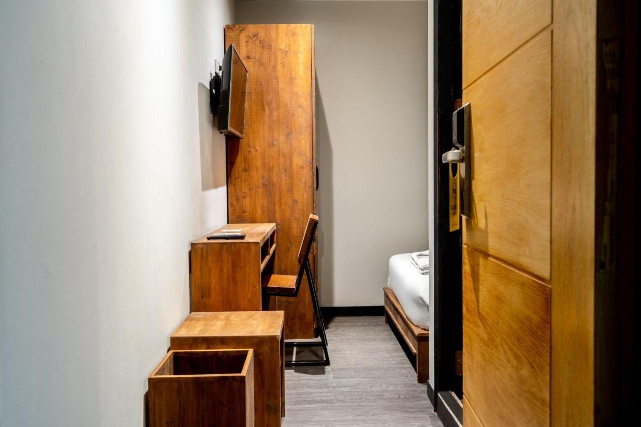 Go Inn V สุขุมวิท 20 Bangkok Exterior foto